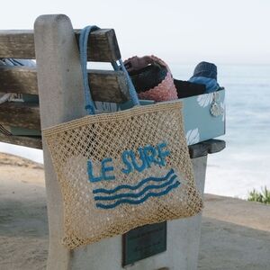 LE SURF Blue-Accent Straw Tote Bag